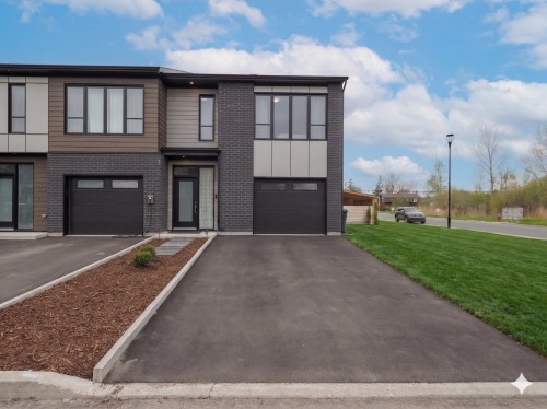 819 Rue de la Création  Trois-Rivières, QC G9B 0Z8
