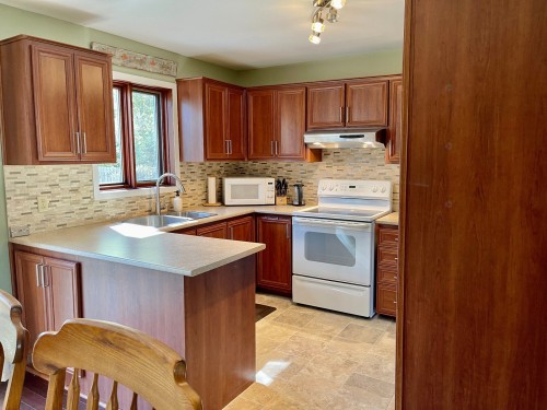 Kitchen - 648 Boul. Cardinal-Léger, Pincourt, QC - Indoor Photo Showing Kitchen With Double Sink