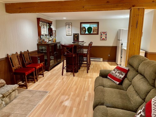 Family Room - 648 Boul. Cardinal-Léger, Pincourt, QC - Indoor Photo Showing Living Room