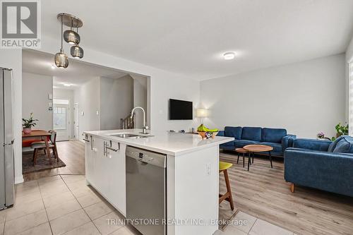 225 Billrian Crescent, Ottawa, ON - Indoor