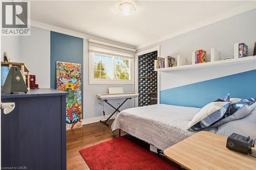 66 Skyline Drive, Dundas, ON - Indoor Photo Showing Bedroom