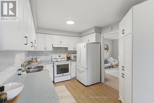 1139 Ridgemount Boulevard, Oshawa (Pinecrest), ON - Indoor Photo Showing Kitchen With Double Sink