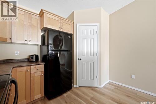 40 2751 Windsor Park Road, Regina, SK - Indoor Photo Showing Kitchen
