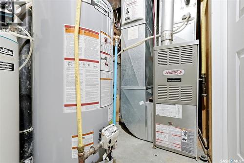 40 2751 Windsor Park Road, Regina, SK - Indoor Photo Showing Basement