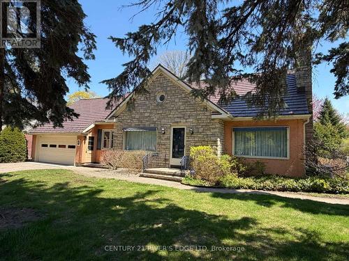 67 NORTH AUGUSTA ROAD  Brockville, ON K6V 2X7