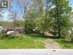 1270 MAPLE Lasalle, ON N9J 3Y6