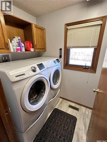 334 Young Street, Earl Grey, SK - Indoor Photo Showing Laundry Room