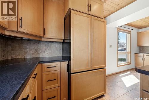 4 Bannister Avenue, Regina, SK - Indoor Photo Showing Kitchen