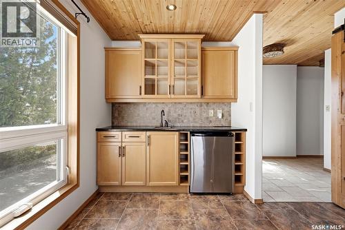 4 Bannister Avenue, Regina, SK - Indoor