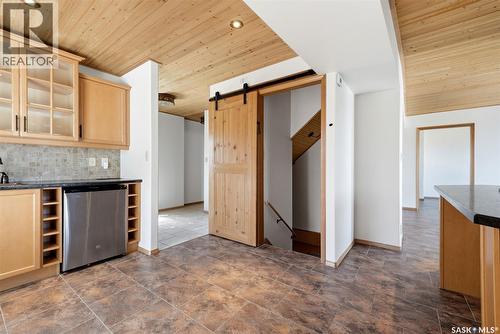 4 Bannister Avenue, Regina, SK - Indoor Photo Showing Kitchen
