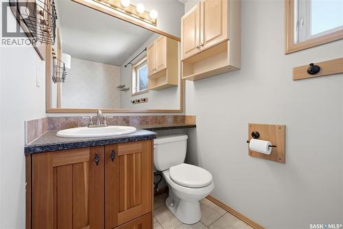 4 Bannister Avenue, Regina, SK - Indoor Photo Showing Bathroom