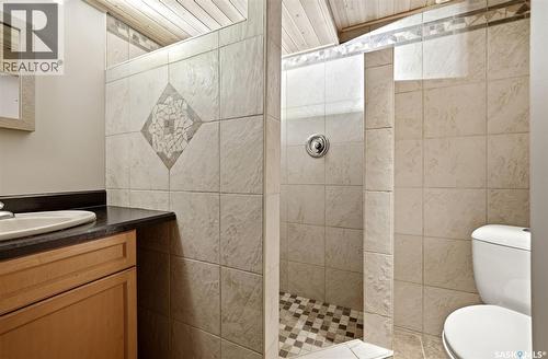 4 Bannister Avenue, Regina, SK - Indoor Photo Showing Bathroom