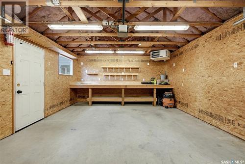 4 Bannister Avenue, Regina, SK - Indoor Photo Showing Garage