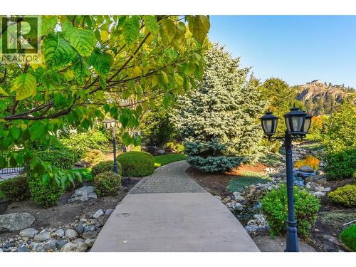1147 Glenview Court, Kelowna, BC - Outdoor