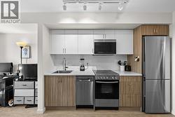 Studio Kitchen - 