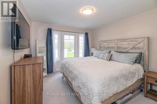 2663 Jackpine Crossing, Pickering, ON - Indoor Photo Showing Bedroom
