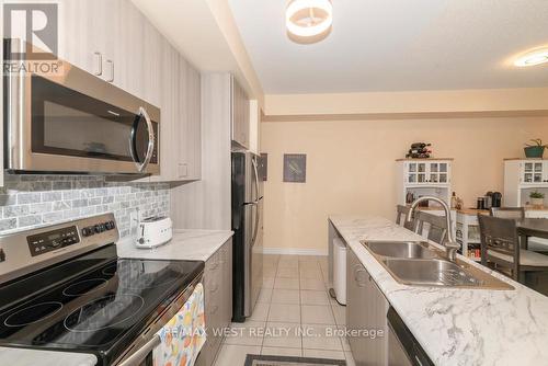 2663 Jackpine Crossing, Pickering, ON - Indoor Photo Showing Kitchen With Double Sink