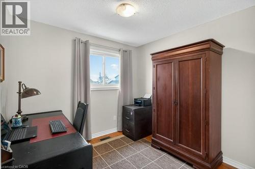 4 Camelot Drive, Hamilton, ON - Indoor