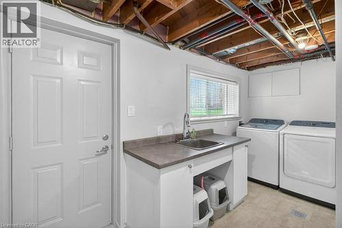 4 Camelot Drive, Hamilton, ON - Indoor Photo Showing Laundry Room