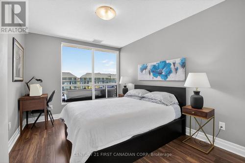 208 - 260 Villagewalk Boulevard, London North (North R), ON - Indoor Photo Showing Bedroom
