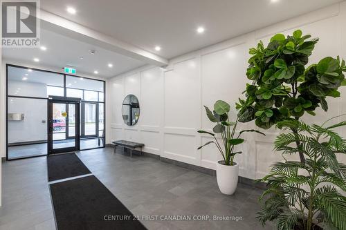 208 - 260 Villagewalk Boulevard, London North (North R), ON - Indoor Photo Showing Other Room