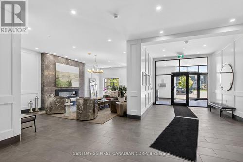 208 - 260 Villagewalk Boulevard, London North (North R), ON - Indoor Photo Showing Other Room
