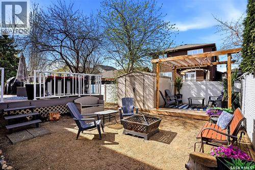 6954 Maple Brook Crescent, Regina, SK - Outdoor