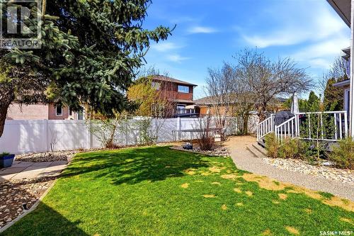 6954 Maple Brook Crescent, Regina, SK - Outdoor