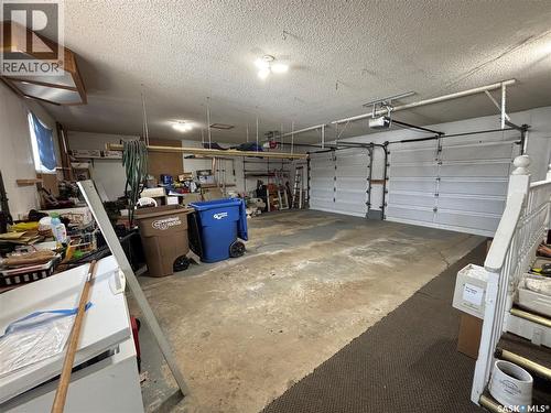 101 Kennedy Drive, Melfort, SK - Indoor Photo Showing Garage