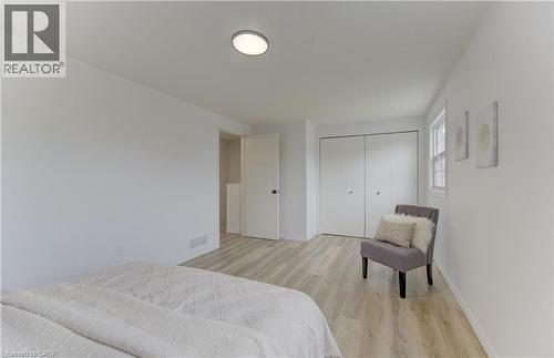 38 Cassidy Court, Cambridge, ON - Indoor Photo Showing Bedroom