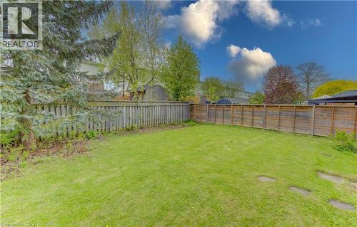 38 Cassidy Court, Cambridge, ON - Outdoor
