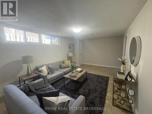 58 - 35 Waterman Avenue, London South (South R), ON - Indoor