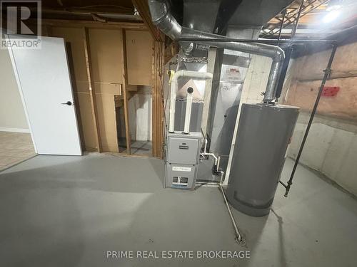 58 - 35 Waterman Avenue, London South (South R), ON - Indoor Photo Showing Basement