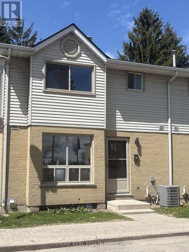 58 - 35 Waterman Avenue, London South (South R), ON - Outdoor