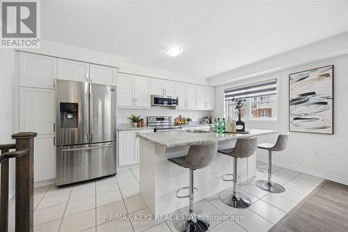 2417 Fall Harvest Crescent, Pickering, ON - Indoor Photo Showing Kitchen With Upgraded Kitchen