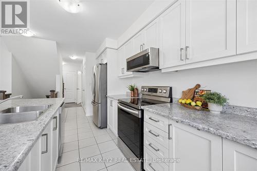 2417 Fall Harvest Crescent, Pickering, ON - Indoor Photo Showing Kitchen With Double Sink With Upgraded Kitchen
