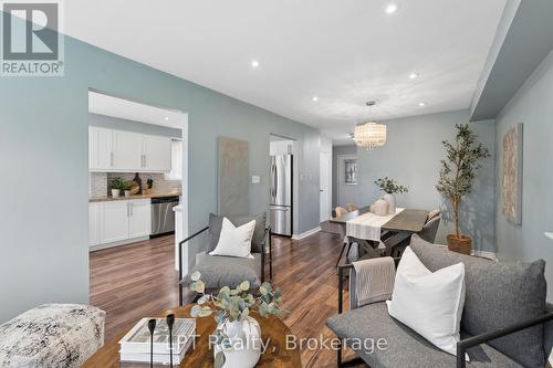 367 Concordia Court, Oshawa (Samac), ON - Indoor Photo Showing Other Room