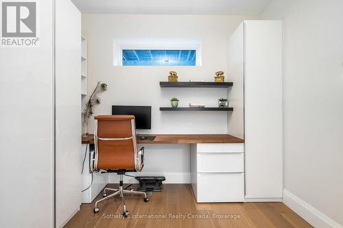 2566 5 Concession S, Clearview, ON - Indoor Photo Showing Office