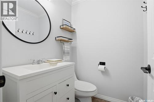 A 1014 Colony Street, Saskatoon, SK - Indoor Photo Showing Bathroom
