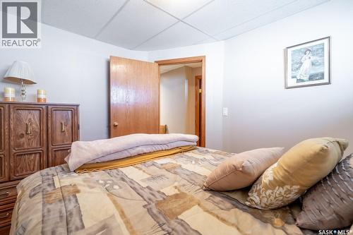 2346 Mcgregor Place, Regina, SK - Indoor Photo Showing Bedroom