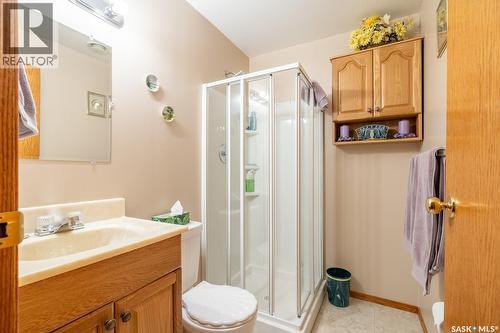 2346 Mcgregor Place, Regina, SK - Indoor Photo Showing Bathroom
