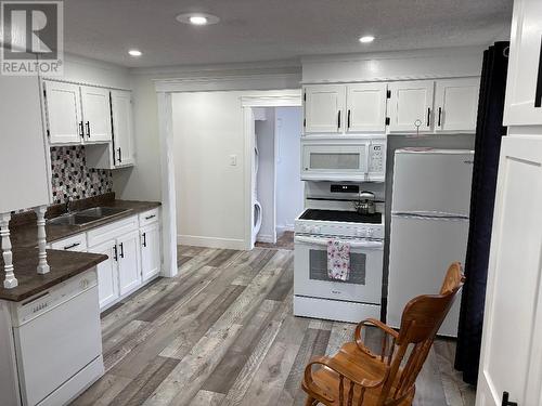 180 Main Street, Triton, NL - Indoor Photo Showing Kitchen With Double Sink
