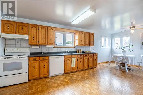 4214 Roy, Hanmer, ON - Indoor Photo Showing Kitchen
