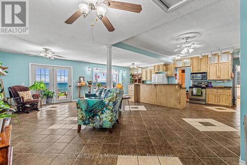 117 Kiowana Beach Road, Meaford, ON - Indoor