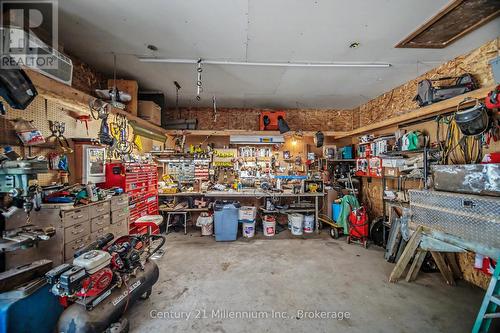 117 Kiowana Beach Road, Meaford, ON - Indoor Photo Showing Garage