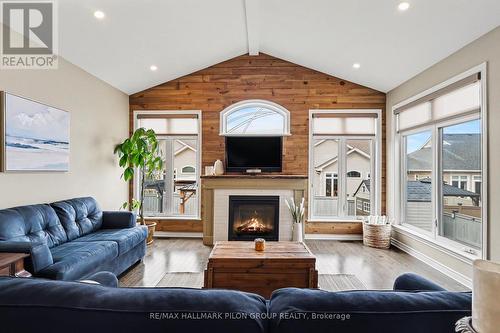819 Tewin Circle, Ottawa, ON - Indoor Photo Showing Living Room With Fireplace