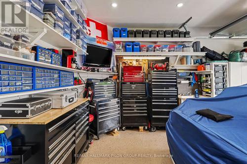 819 Tewin Circle, Ottawa, ON - Indoor With Storage