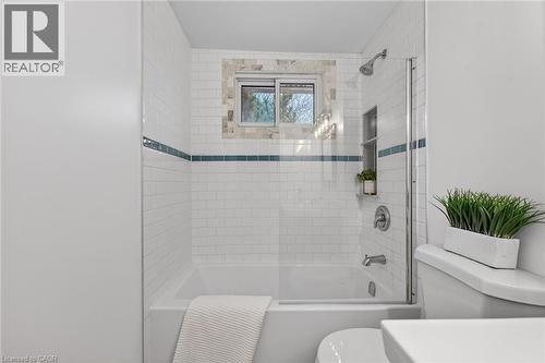 167 Darlington Drive, Hamilton, ON - Indoor Photo Showing Bathroom