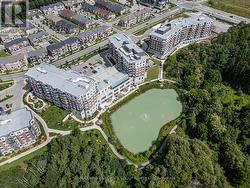 402 - 460 WILLIAM GRAHAM DRIVE Aurora, ON L4G 1X9