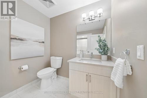 402 - 460 William Graham Drive, Aurora, ON 